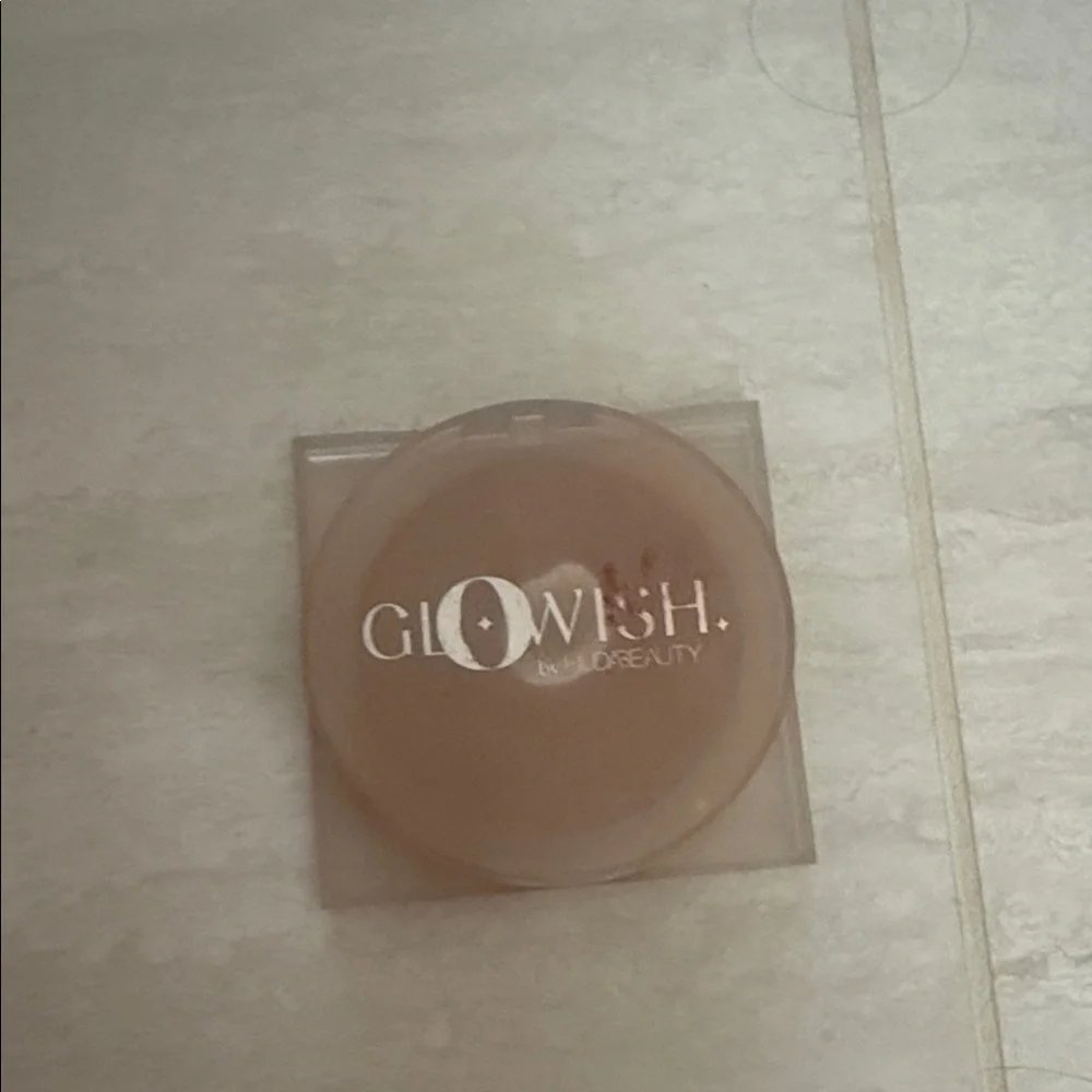 Glowish Nude Face Balm by Huda